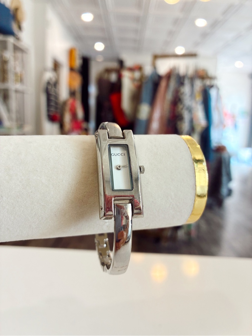 Gucci 3900L watch silver